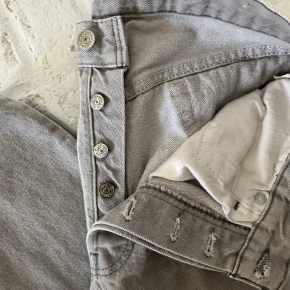 Vintage 1985 Levi’s 501 Button Fly Jeans – Gray – Hemmed/Altered – USA Made - Picture 3 of 7